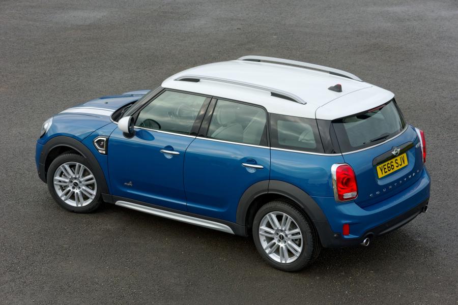  Mini Cooper S Countryman ALL4 2017 года  (UK) (фото 20 из 37)